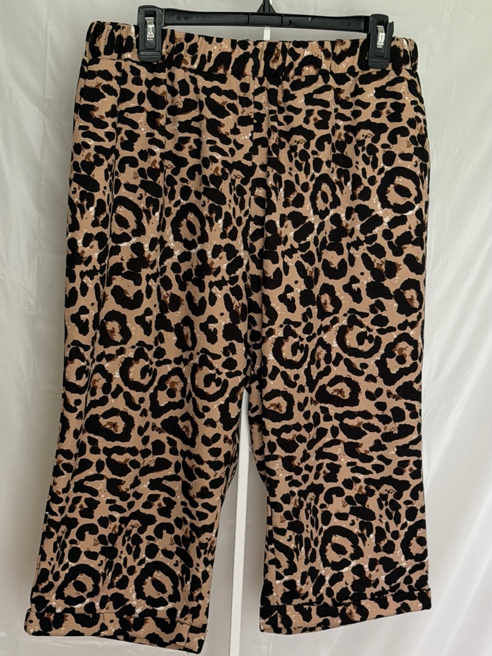 Emery Rose 2X Leopard Print Stretch Capri Pants Pockets Pull On